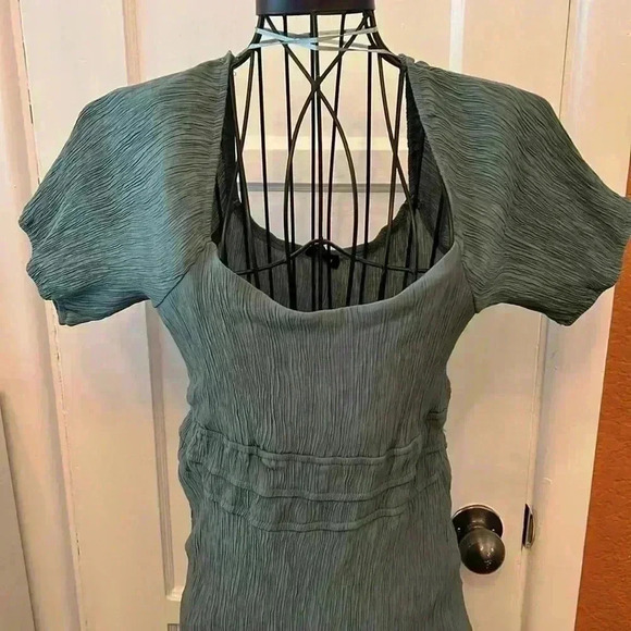 Max + Ash Smocked Maxi Dress-SZ L - Picture 3 of 7